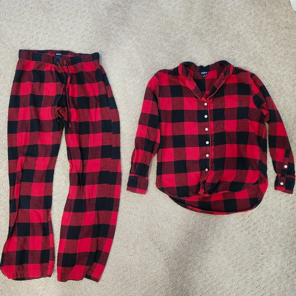 Gap Body Red & Black Buffalo Plaid Flannel Pajamas PJs Set Shirt & Pants XS EUC!